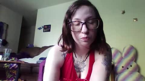 Snapshot of blueeyedbeauty1995 chatting on 06-01-26, 07:26 Blueeyedbeauty online show from 06-01-26, 07:26