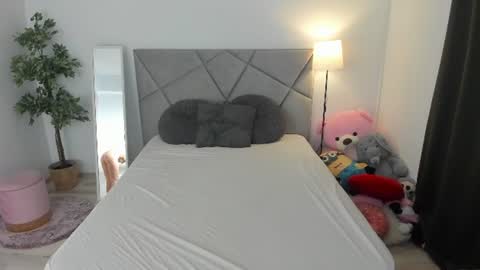 blueeyeslexxxy online show from 07-04-26, 07:58
