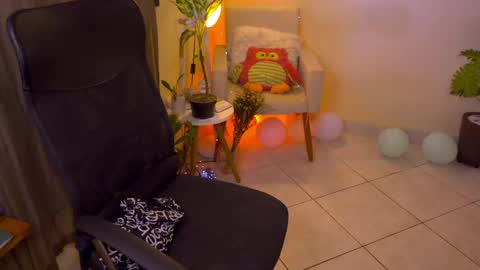 FLORAA online show from 04-15-26, 06:48