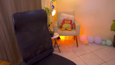 FLORAA online show from 04-30-26, 03:07