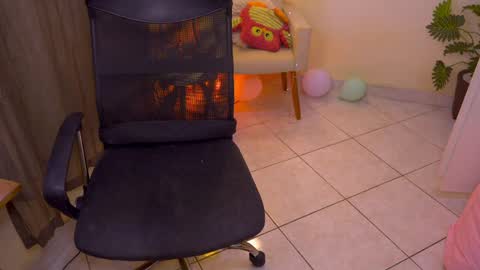 FLORAA online show from 05-01-26, 05:39