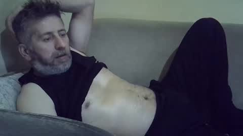 blue online show from 02-11-25, 04:56