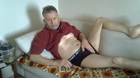 blue online show from 10-19-25, 08:26