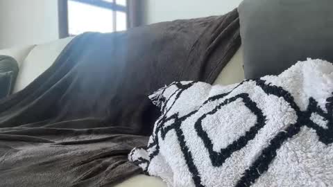 blueishgold22 online show from 04-14-26, 02:01