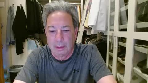 Snapshot of blueisles chatting on 01-29-25, 10:48 blueisles online show from 01-29-25, 10:48