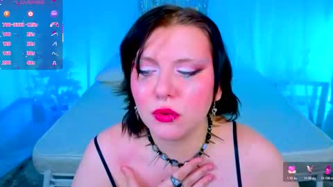 Hi my name is Lunaray online show from 12-20-25, 10:44