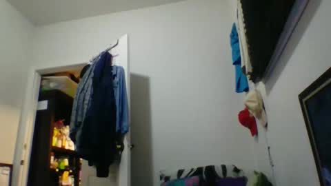 bluevegeta143 online show from 02-15-26, 10:03