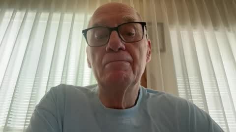 Blueyedudeseattle online show from 05-01-26, 05:06