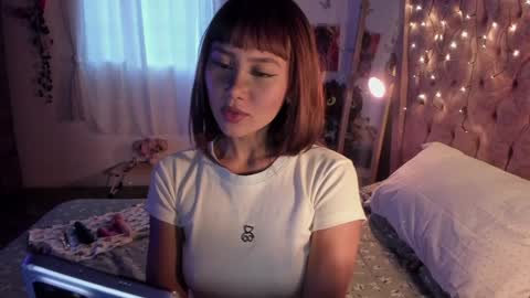 Snapshot of blumasweet chatting on 12-28-24, 11:19 Bluma Sweet online show from 12-28-24, 11:19
