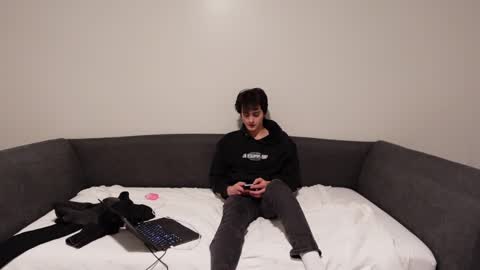 BluSky online show from 02-13-25, 01:40