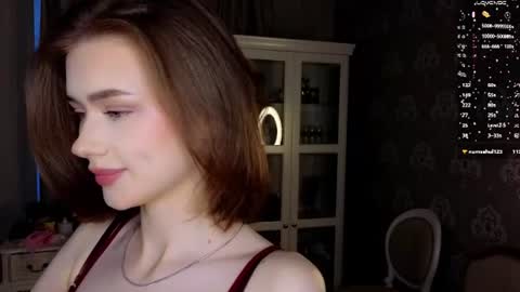 Snapshot of bluuemarine chatting on 06-09-26, 04:40 Mary online show from 06-09-26, 04:40