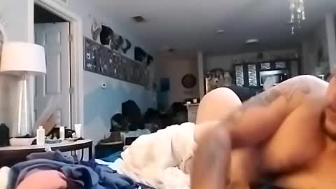 Snapshot of bminsh200828918 chatting on 02-01-25, 08:50 Just us online show from 02-01-25, 08:50