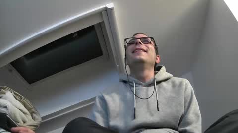 Snapshot of bo22222222 chatting on 03-12-25, 10:50 bo22222222 online show from 03-12-25, 10:50