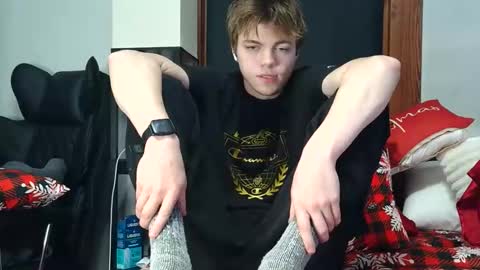 bobby72738 online show from 11-10-25, 03:38