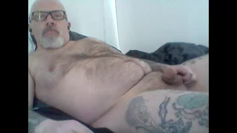 Snapshot of bobcock420 chatting on 05-10-26, 08:25 Bob Cock online show from 05-10-26, 08:25