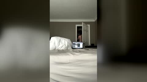 boboutte online show from 04-17-26, 03:26