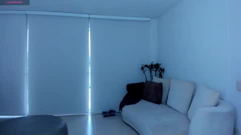 danna online show from 10-14-25, 11:33