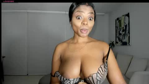 Snapshot of body_desire chatting on 05-30-26, 09:39 danna online show from 05-30-26, 09:39