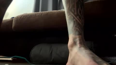 Snapshot of bodyart85_19 chatting on 12-24-24, 10:11 Bodyart85 19 online show from 12-24-24, 10:11