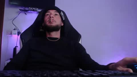 Snapshot of bodyking69 chatting on 02-03-25, 10:58 bodyking69 online show from 02-03-25, 10:58