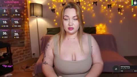 Snapshot of bodylina chatting on 12-18-24, 08:57  Lina  online show from 12-18-24, 08:57