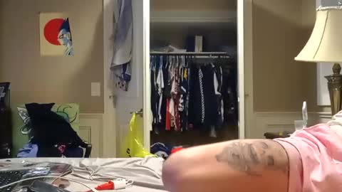 Snapshot of bodyyattiyatti chatting on 12-27-24, 10:45 Sailorartemis online show from 12-27-24, 10:45