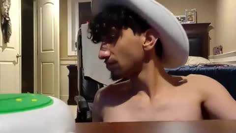 Snapshot of bodyyattiyatti chatting on 02-18-25, 03:42 Sailorartemis online show from 02-18-25, 03:42