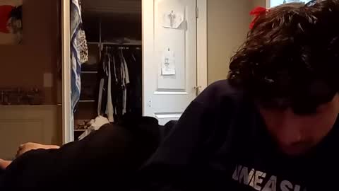 Snapshot of bodyyattiyatti chatting on 02-27-25, 06:53 Sailorartemis online show from 02-27-25, 06:53