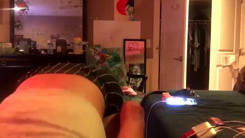 Snapshot of bodyyattiyatti chatting on 10-21-25, 09:10 Sailorartemis online show from 10-21-25, 09:10