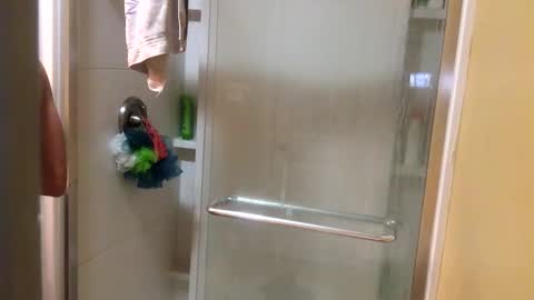 Snapshot of bodyyattiyatti chatting on 10-22-25, 12:44 Sailorartemis online show from 10-22-25, 12:44