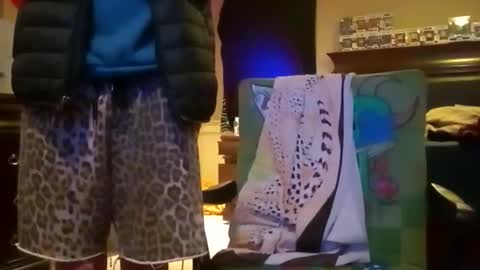 Snapshot of bodyyattiyatti chatting on 11-17-25, 12:49 Sailorartemis online show from 11-17-25, 12:49