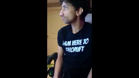 Snapshot of bodyyattiyatti chatting on 12-16-25, 10:48 Sailorartemis online show from 12-16-25, 10:48