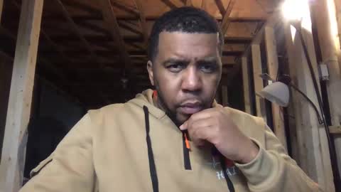 Snapshot of bogarcon234 chatting on 10-16-25, 06:09 Bogarcon234 online show from 10-16-25, 06:09