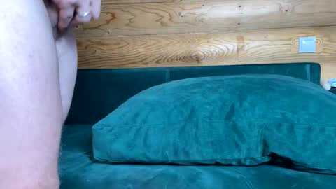 Nail and Olivia online show from 10-10-25, 09:19