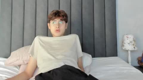 Boleyn online show from 01-14-25, 12:24