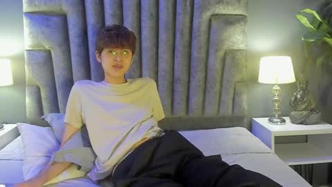 Boleyn online show from 03-07-25, 01:18