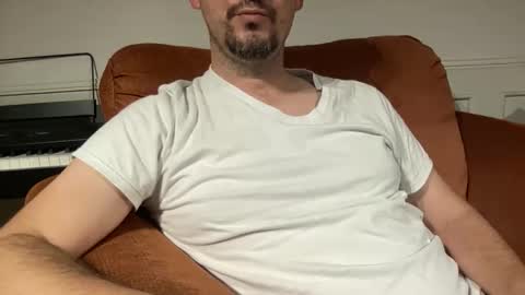 Snapshot of boludopeludo chatting on 10-27-25, 02:37 edilsonrd online show from 10-27-25, 02:37