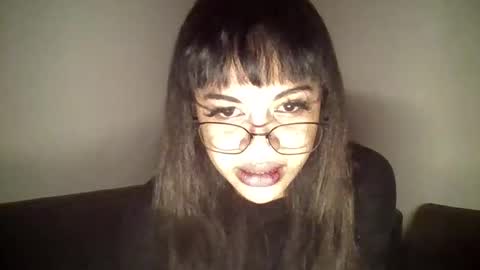 Snapshot of bombshell_ace69 chatting on 12-16-24, 07:00 Raven online show from 12-16-24, 07:00