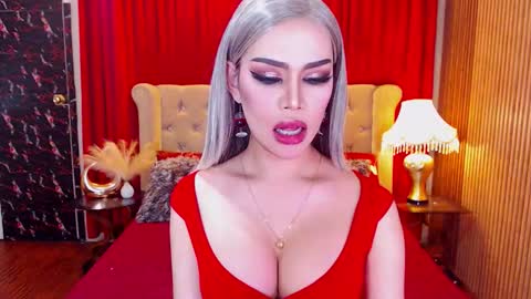 bombshellanita online show from 10-31-25, 04:13