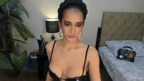 bombshelllaurax online show from 01-19-26, 12:09