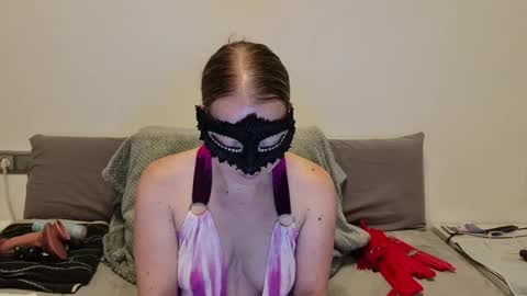Lucy online show from 07-31-26, 12:59