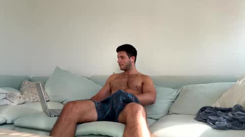 Snapshot of bondi333 chatting on 02-05-25, 09:40 Bondi online show from 02-05-25, 09:40