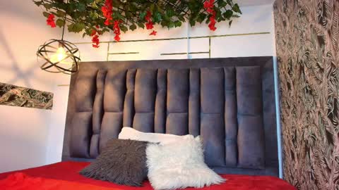 BONIE WILLS online show from 04-04-26, 12:02