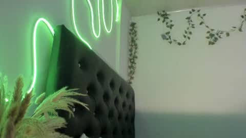 Snapshot of boniesmith_ chatting on 06-11-26, 02:53 Bonie Smith online show from 06-11-26, 02:53