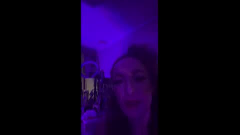 Bonnie and Clyde online show from 11-11-25, 02:44