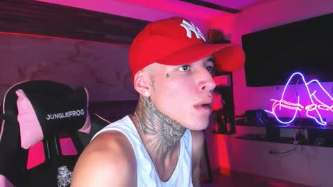 Snapshot of bonnie_bu chatting on 03-03-26, 11:49 becky online show from 03-03-26, 11:49