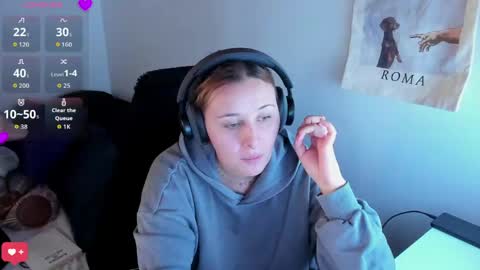 Bonnie Help me reach 500 likes online show from 04-21-26, 06:34