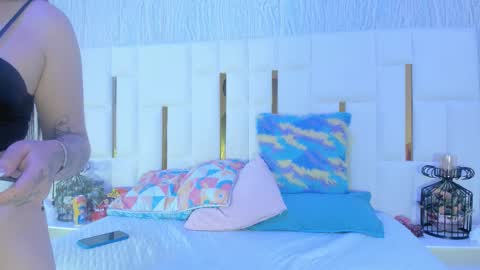 Bonnie online show from 11-03-25, 01:29