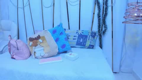 Bonnie online show from 12-21-25, 07:10