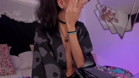   online show from 10-18-25, 12:24